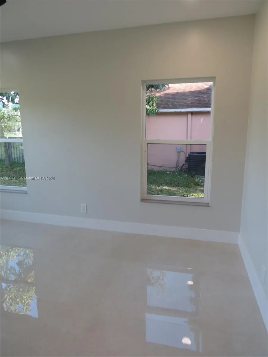 1671 SW 44th Ter, #2