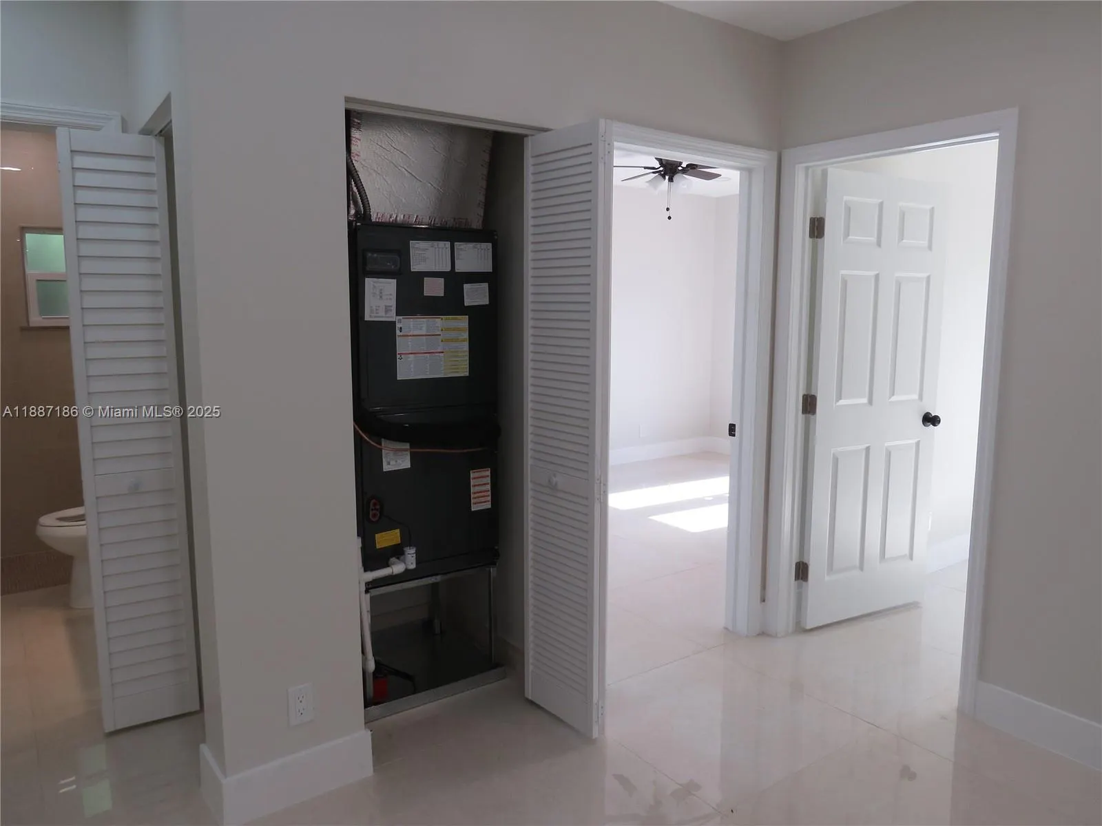 1671 SW 44th Ter, #2