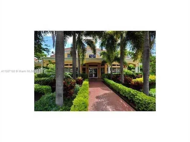 2405 NW 33rd St, #1214