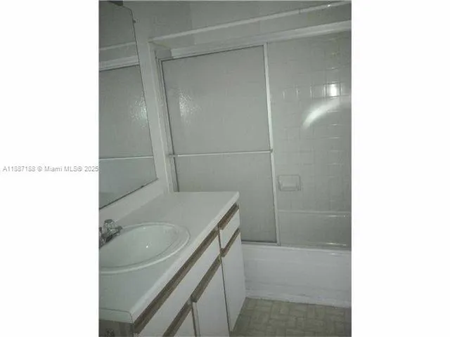 2405 NW 33rd St, #1214