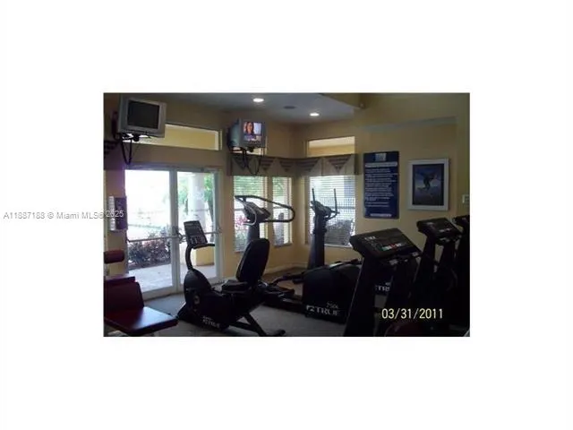 2405 NW 33rd St, #1214