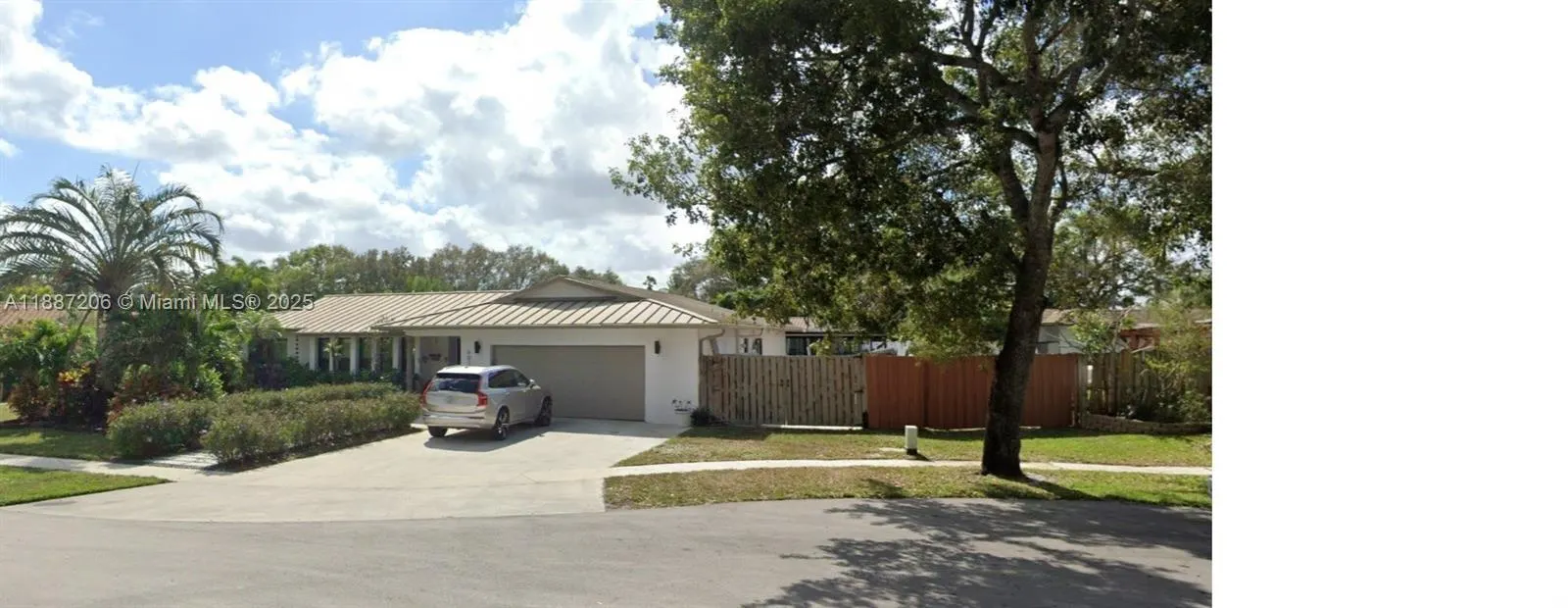 6020 SW 17th Ct