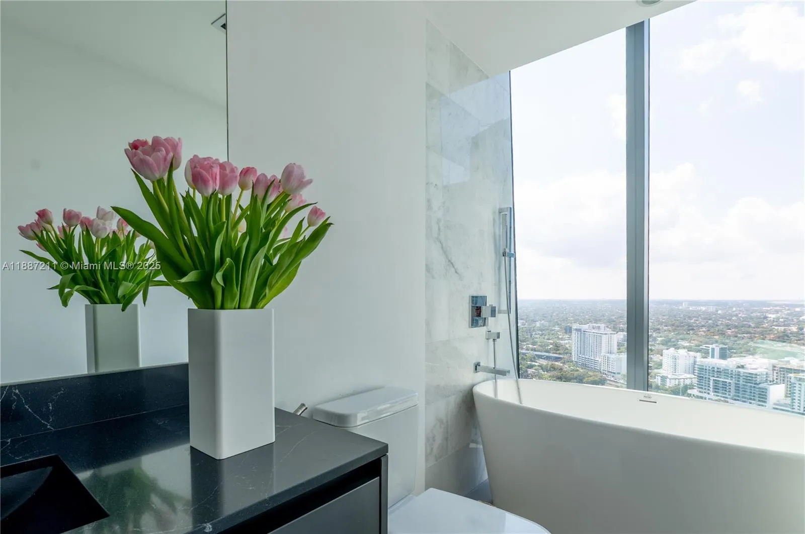 1451 Brickell Ave, #3903