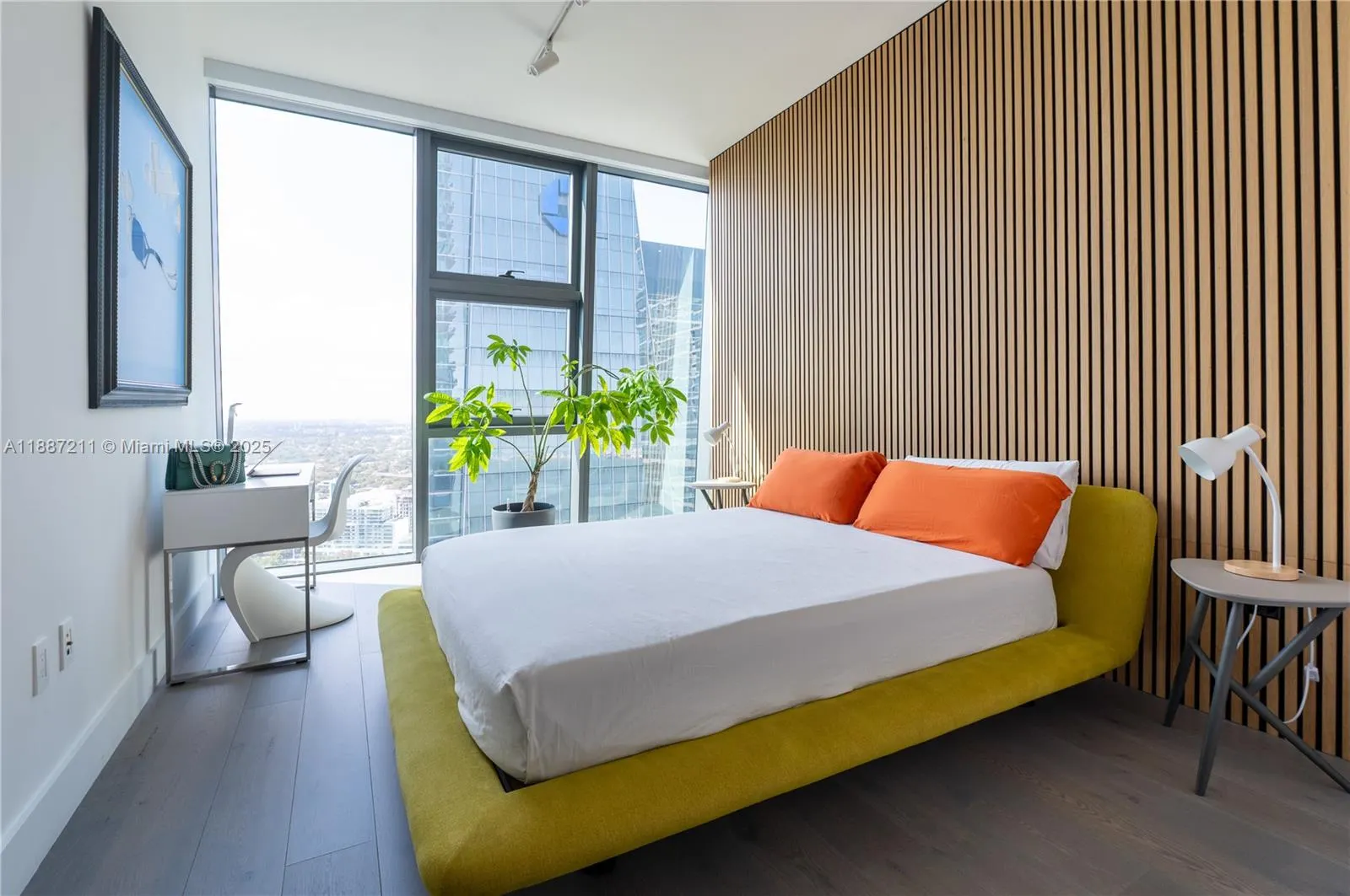 1451 Brickell Ave, #3903