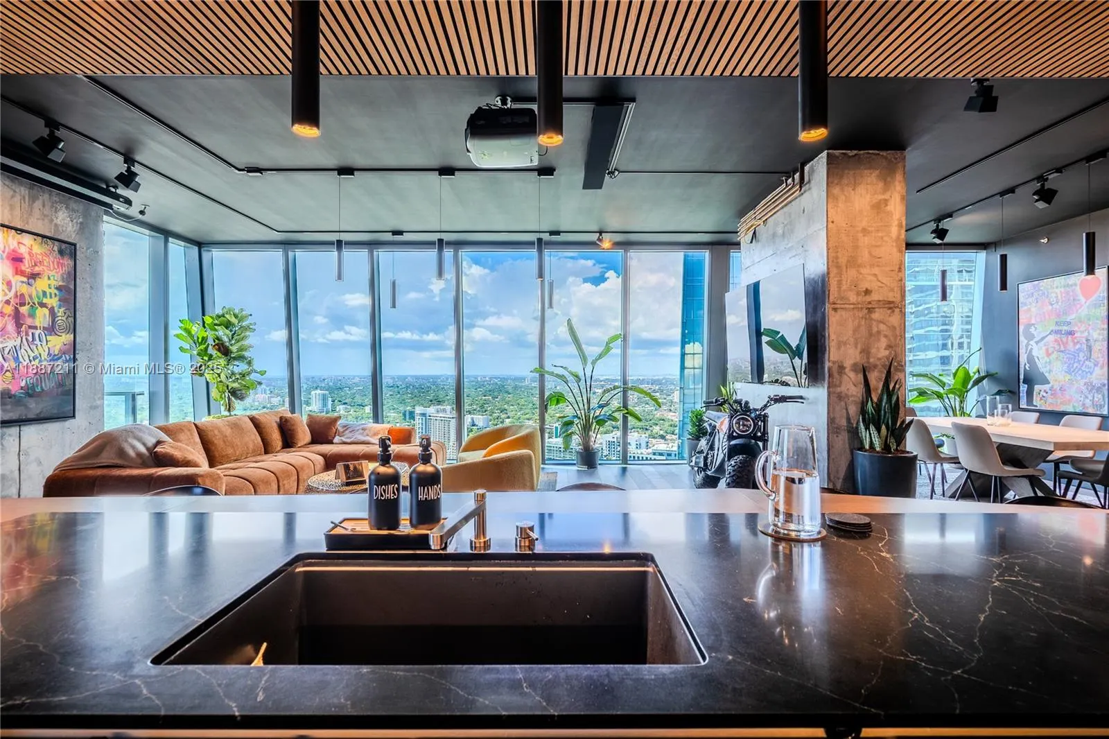 1451 Brickell Ave, #3903