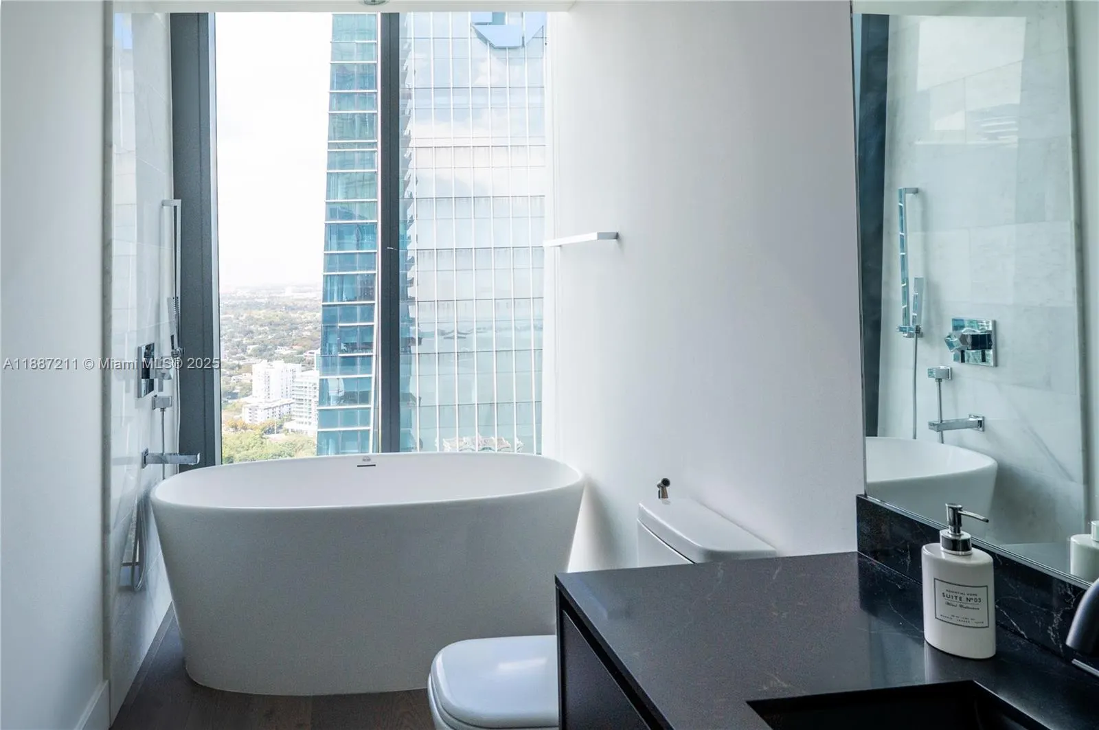 1451 Brickell Ave, #3903