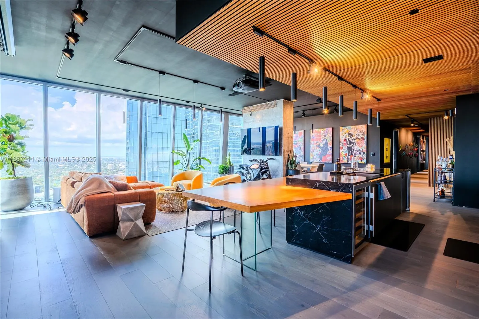 1451 Brickell Ave, #3903
