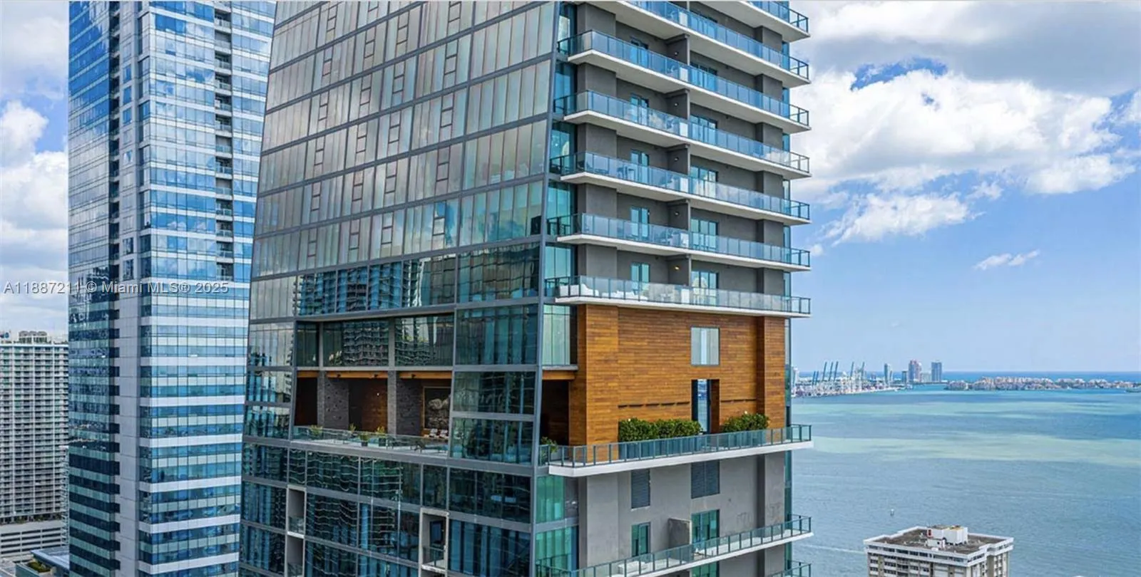 1451 Brickell Ave, #3903