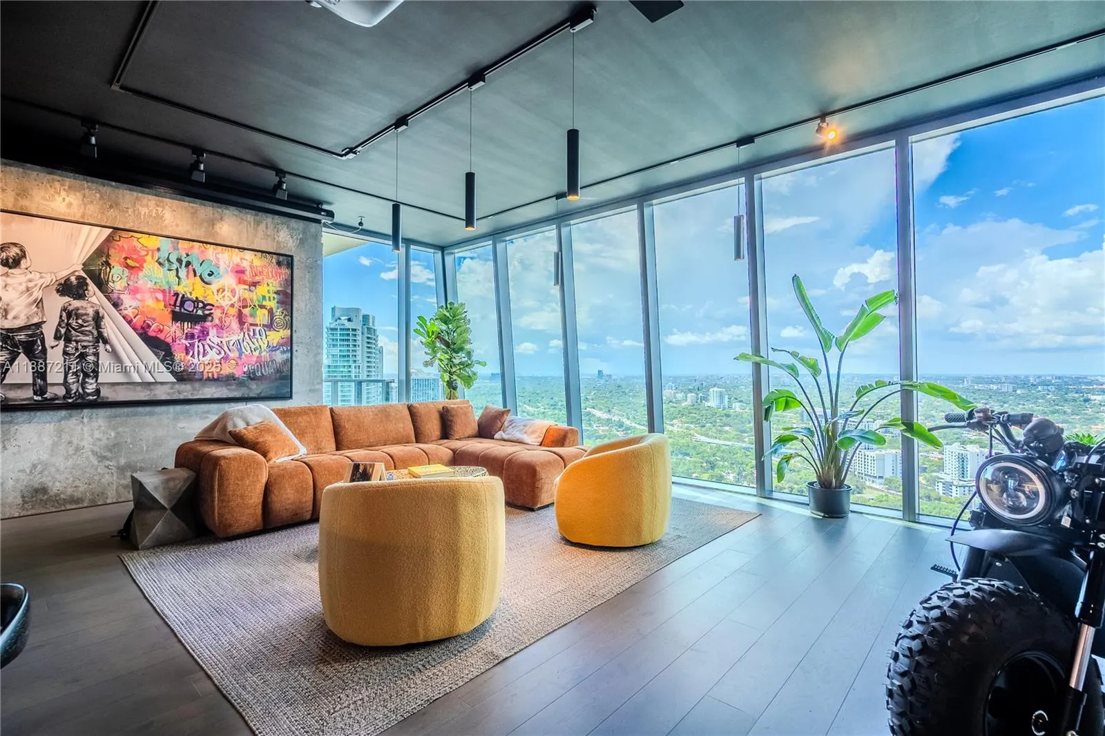 1451 Brickell Ave, #3903