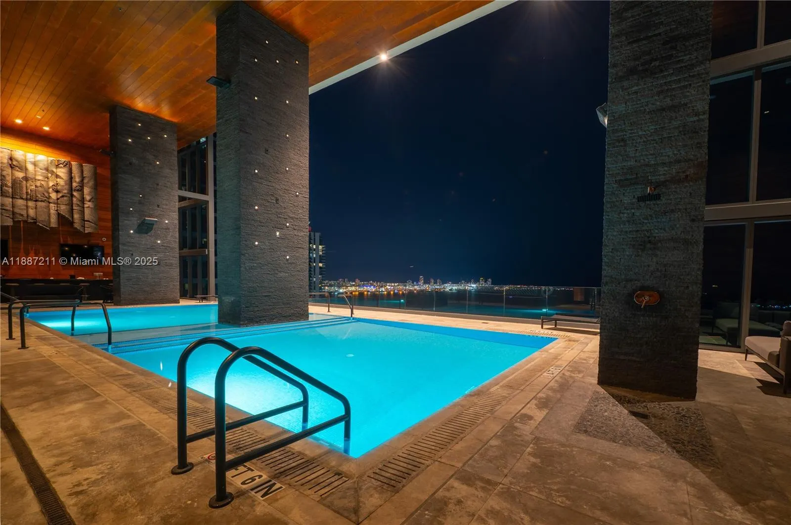 1451 Brickell Ave, #3903