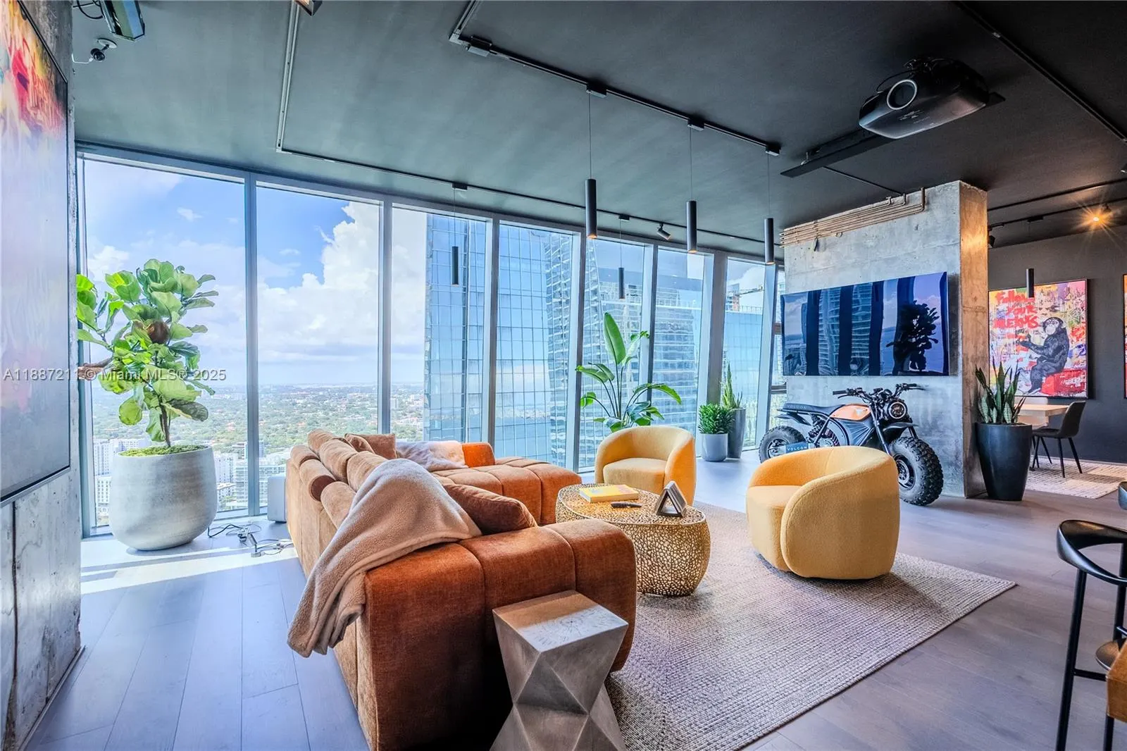 1451 Brickell Ave, #3903