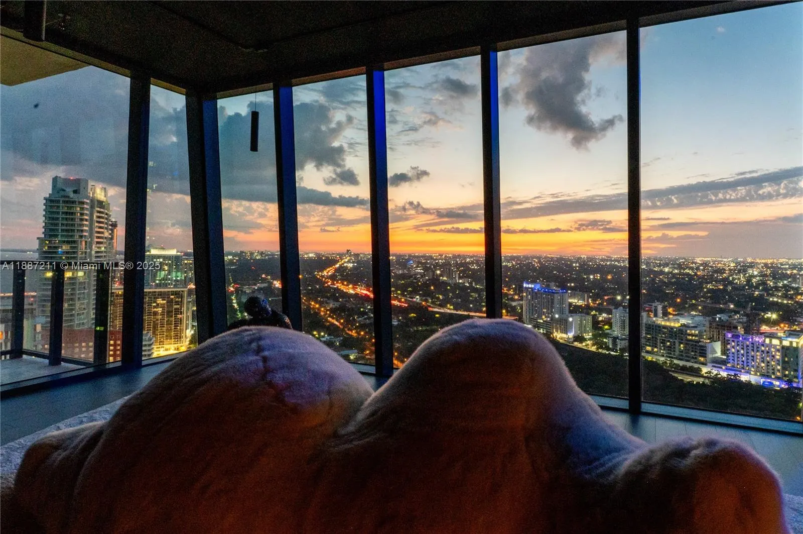 1451 Brickell Ave, #3903