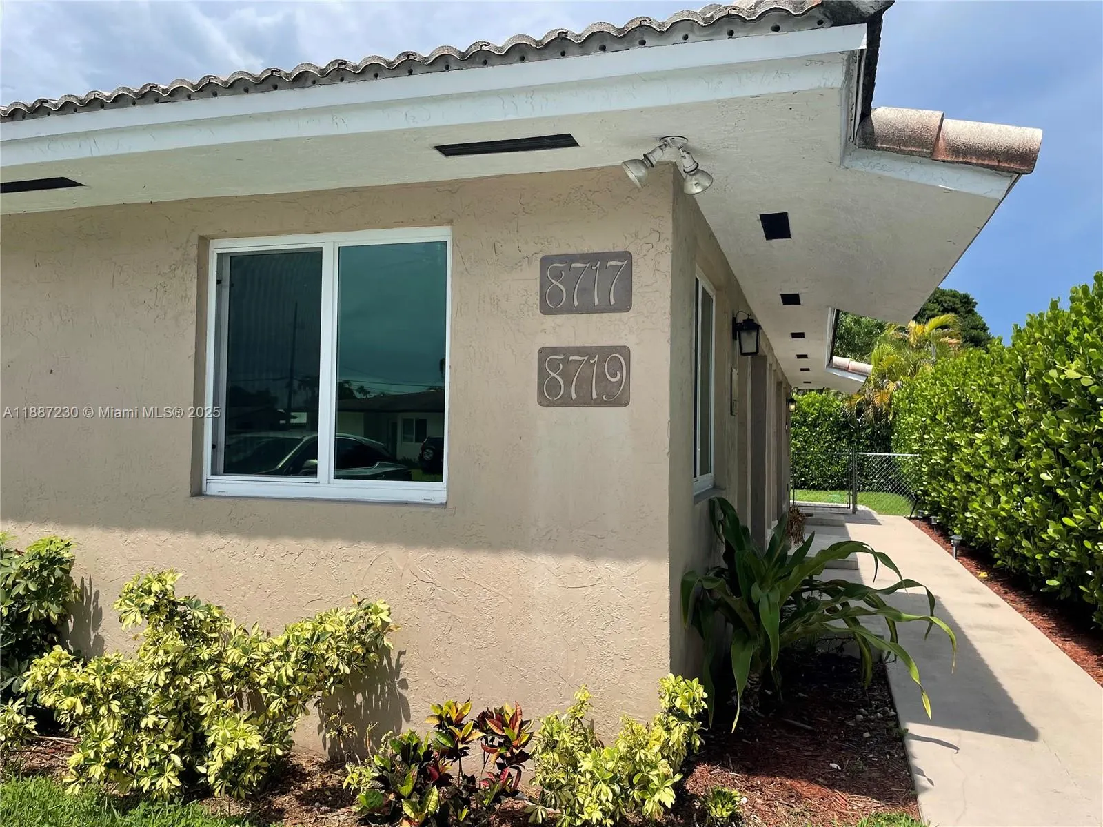 8719 SW 38th St, #REAR