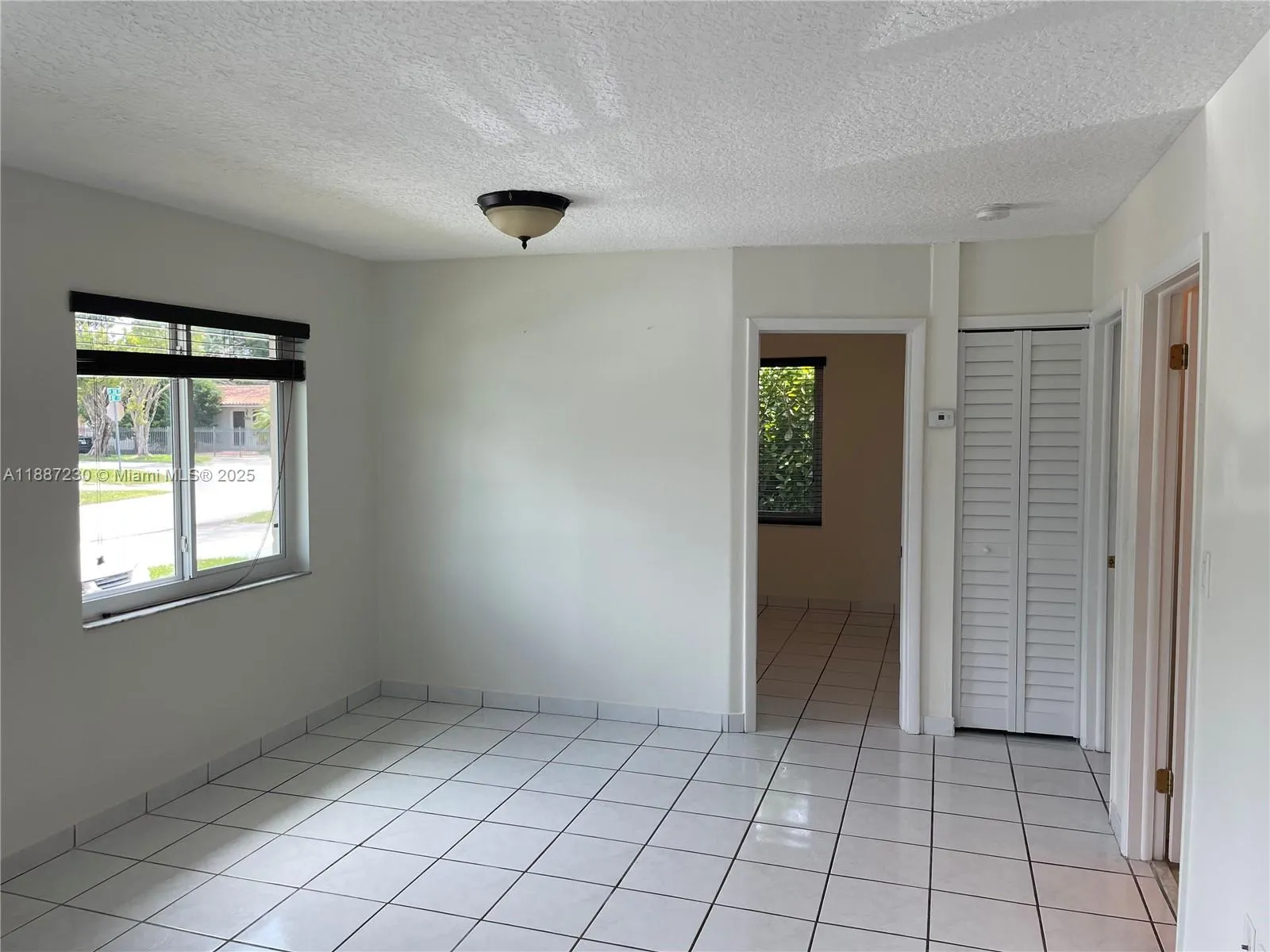 8719 SW 38th St, #REAR