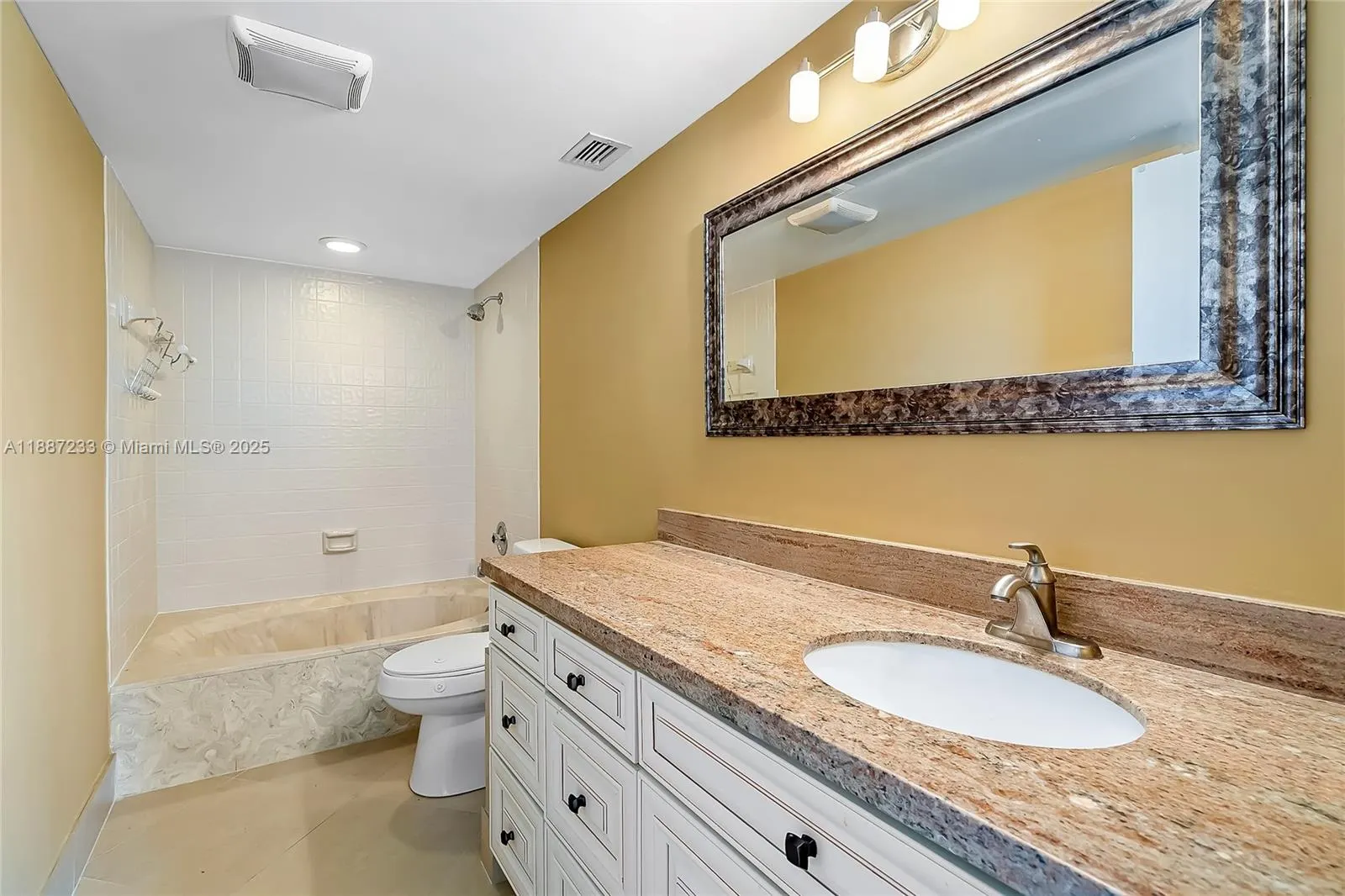 2200 S Cypress Bend Dr, #804