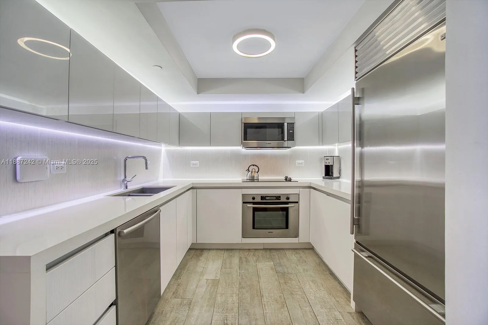 102 24 Street, #945
