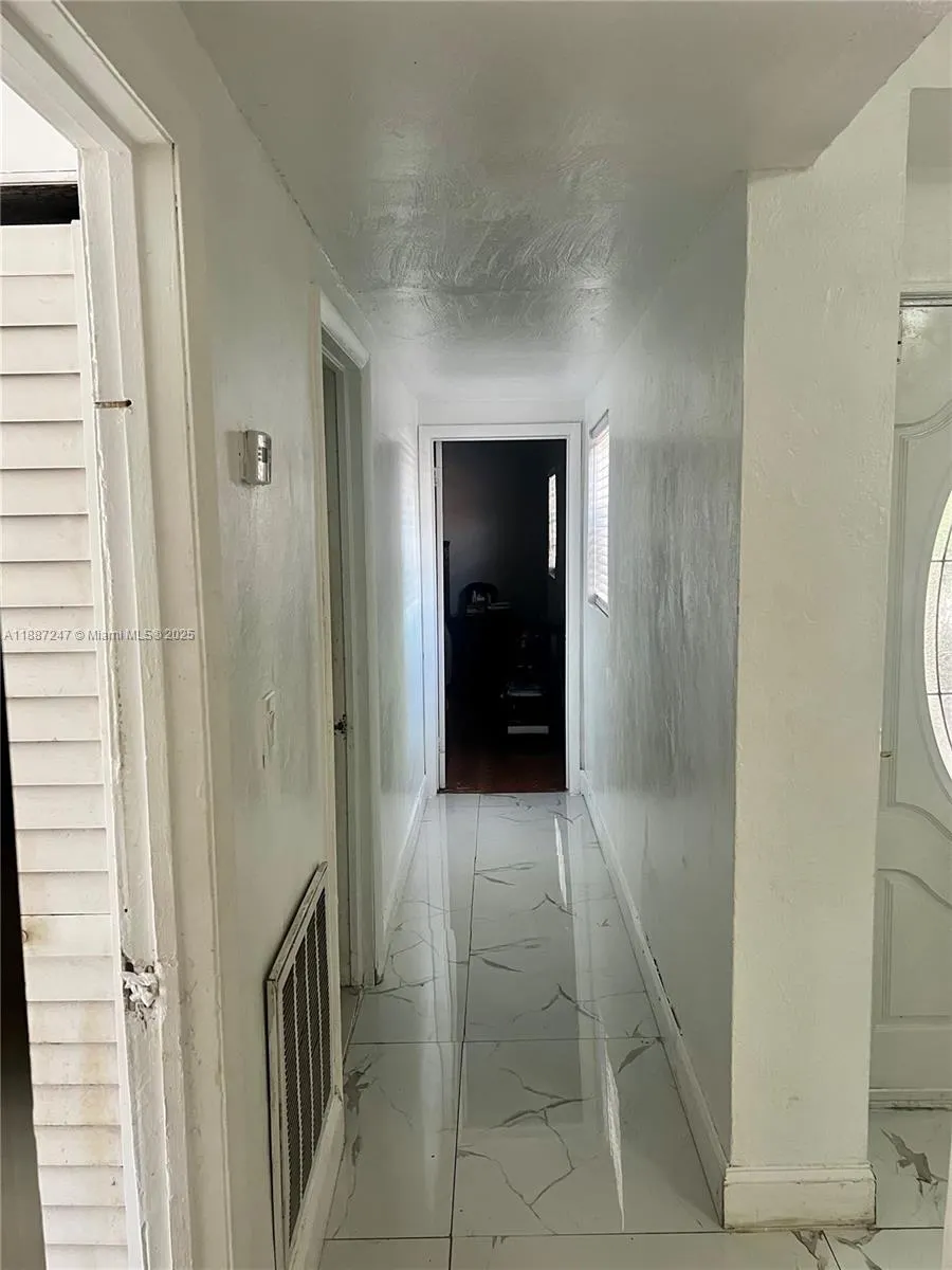 289 NW 109th St
