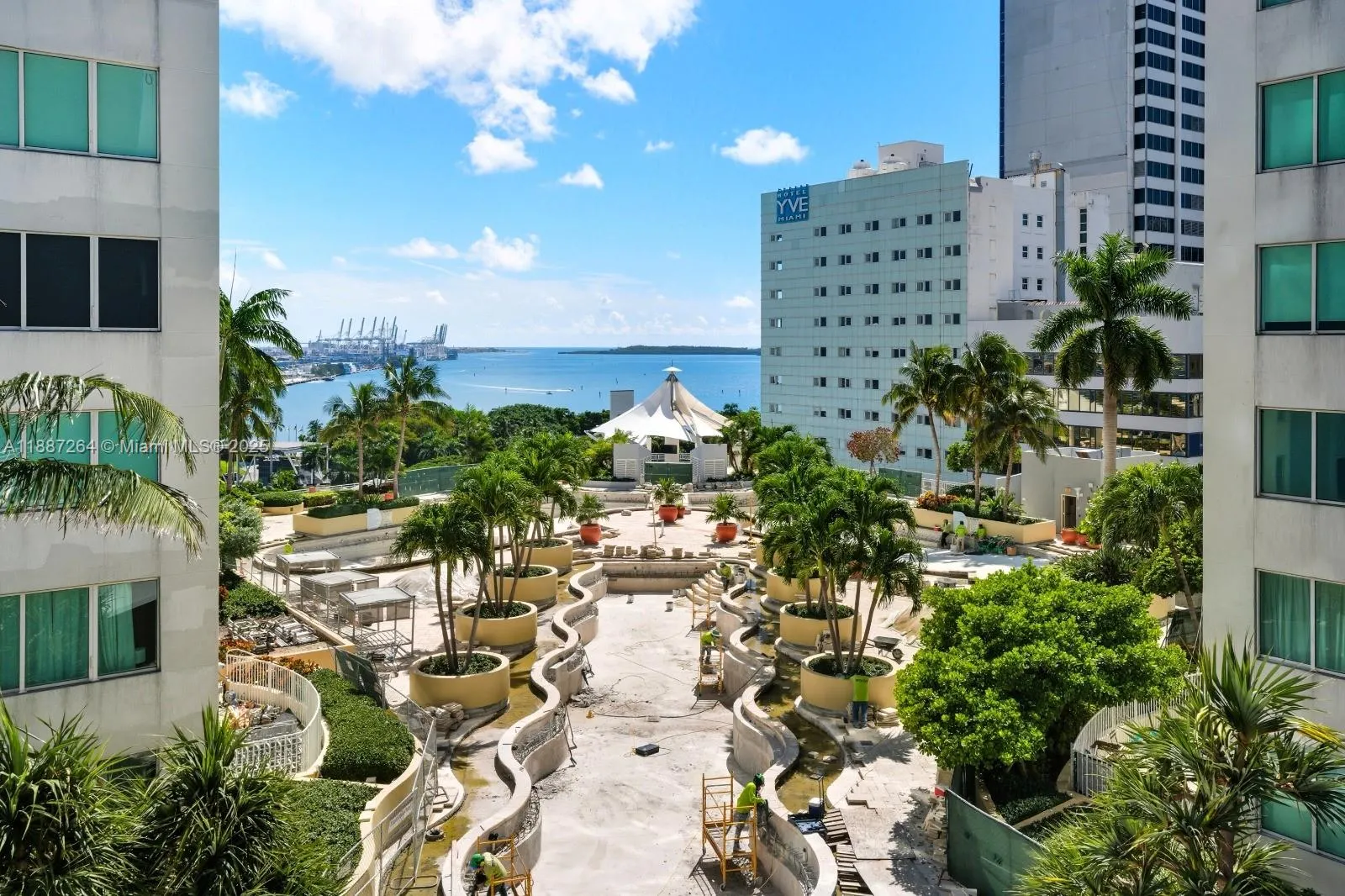 244 Biscayne Blvd, #4404