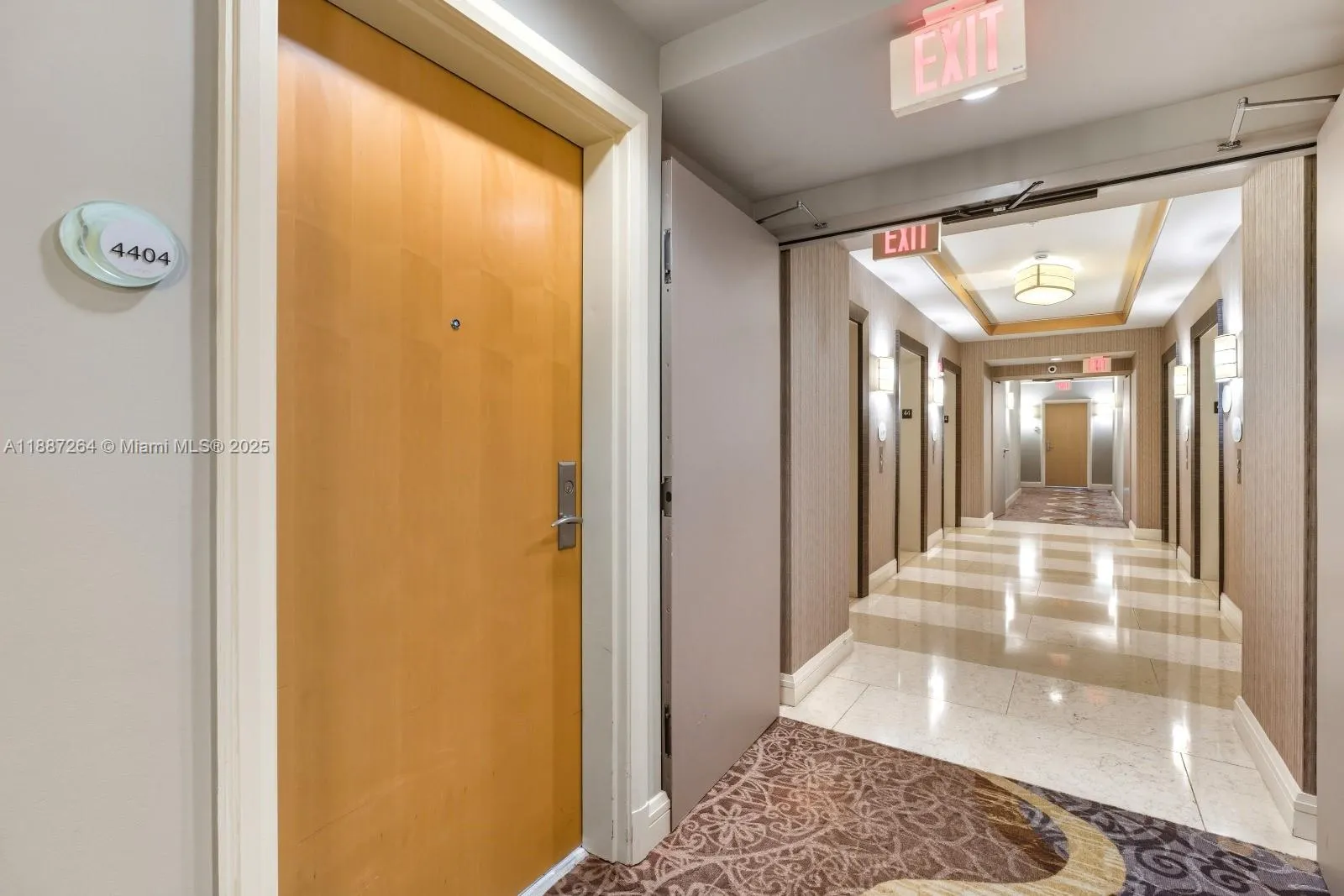 244 Biscayne Blvd, #4404
