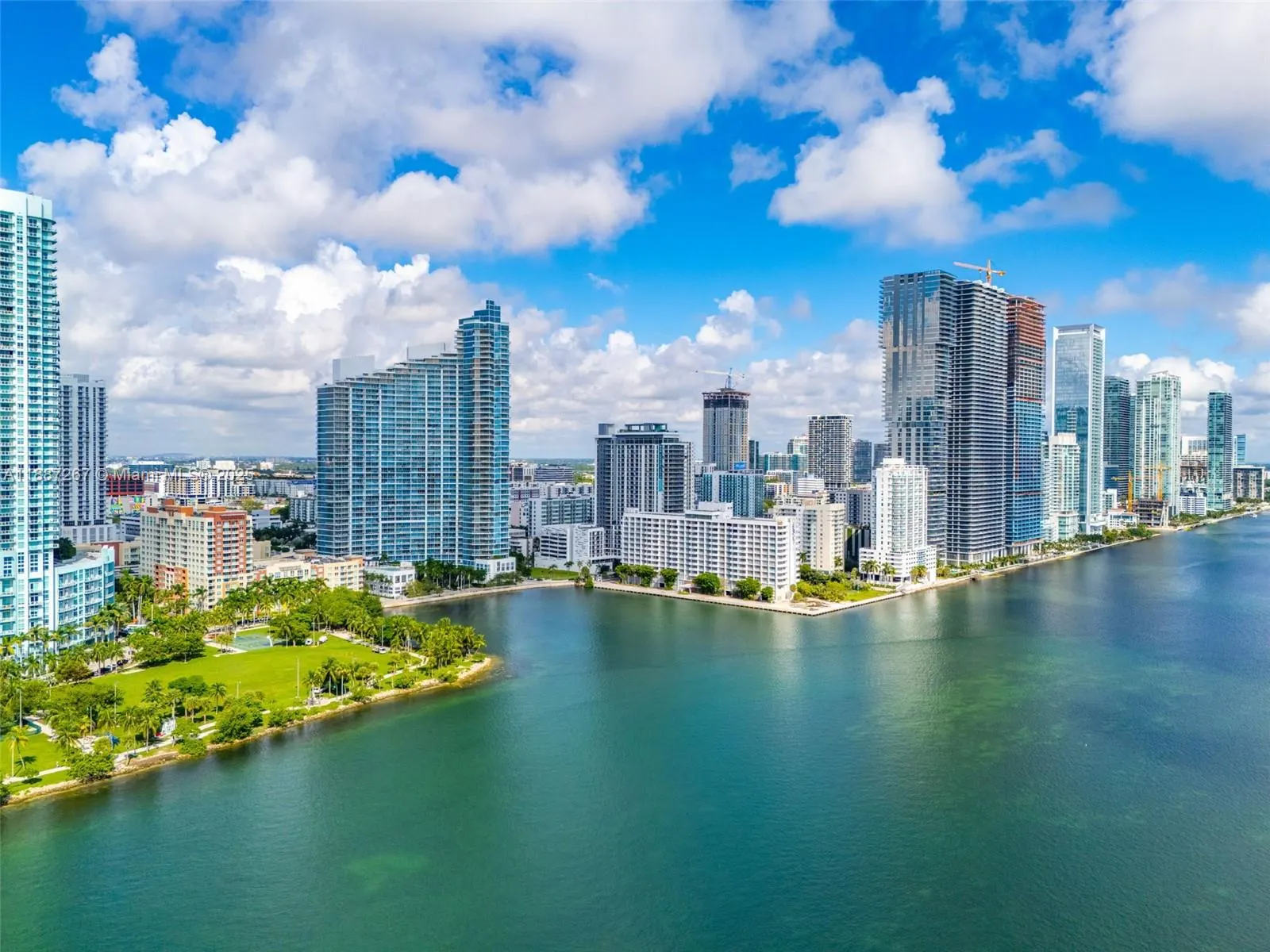 2020 N Bayshore Dr, #3501
