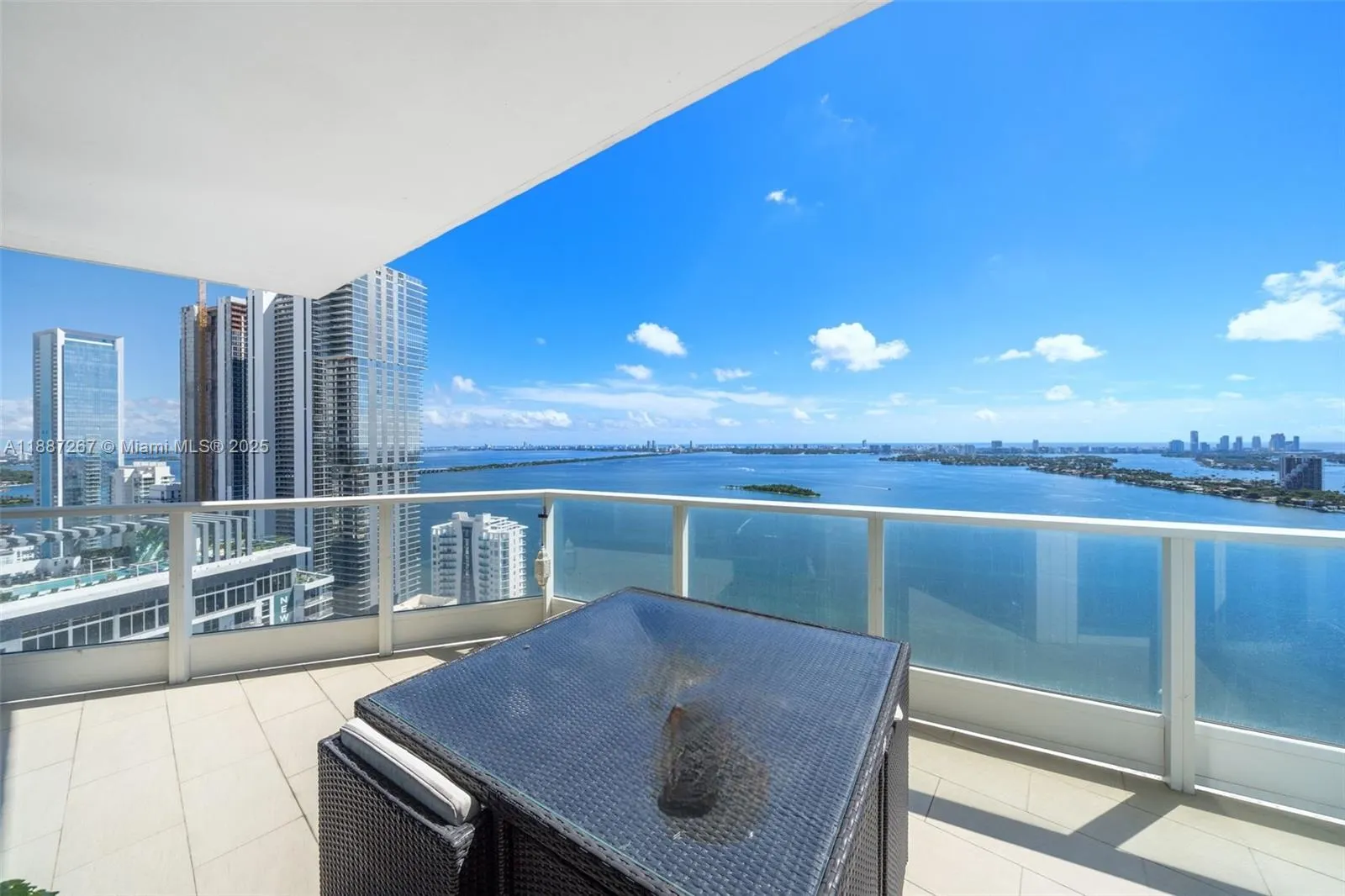 2020 N Bayshore Dr, #3501