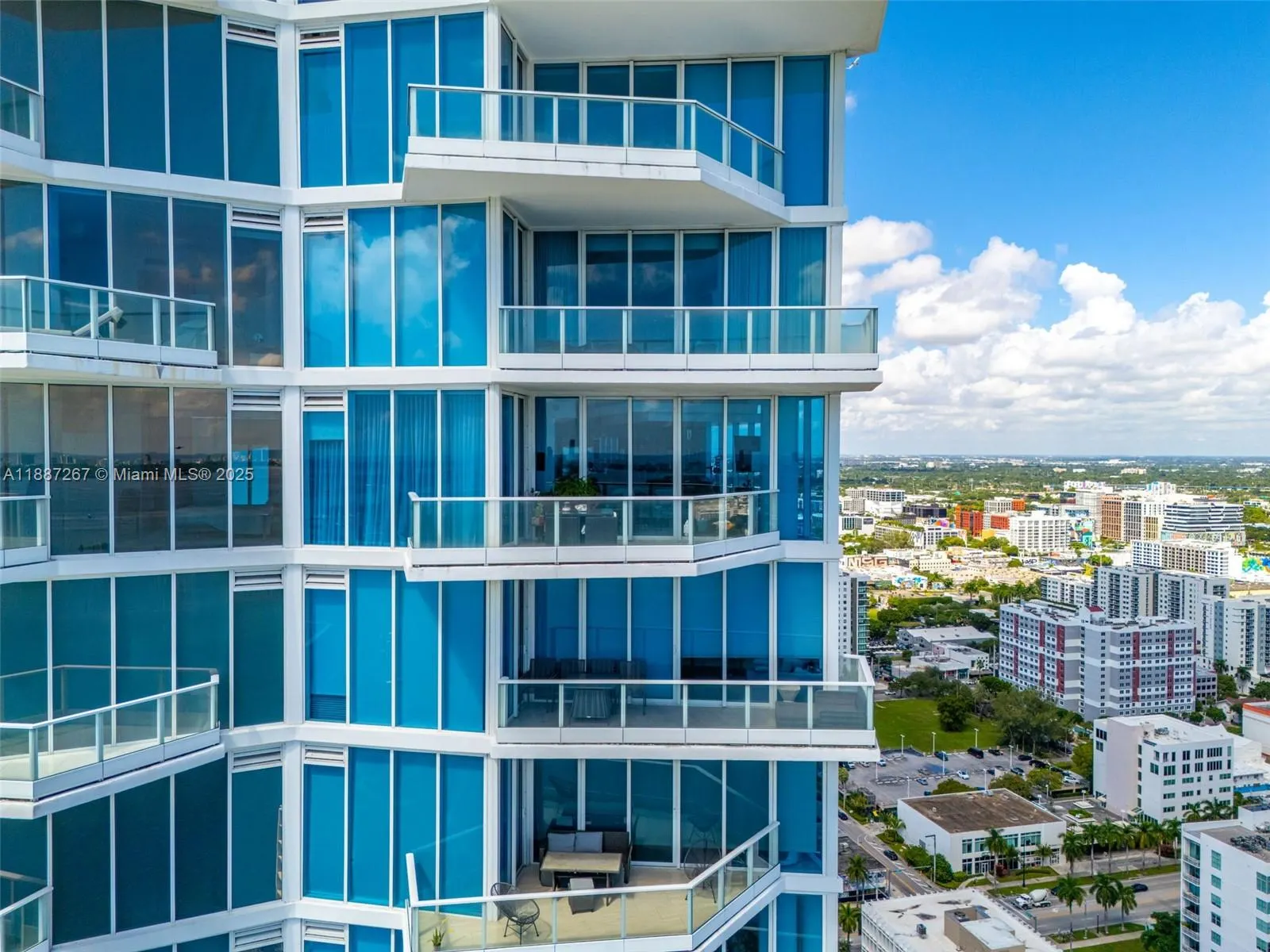 2020 N Bayshore Dr, #3501