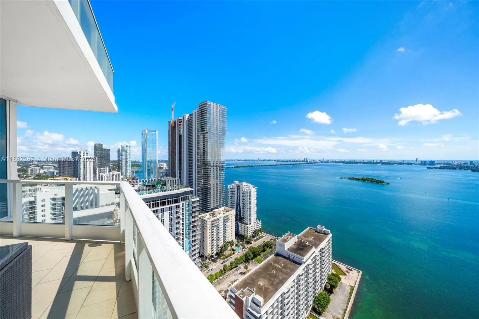 2020 N Bayshore Dr, #3501