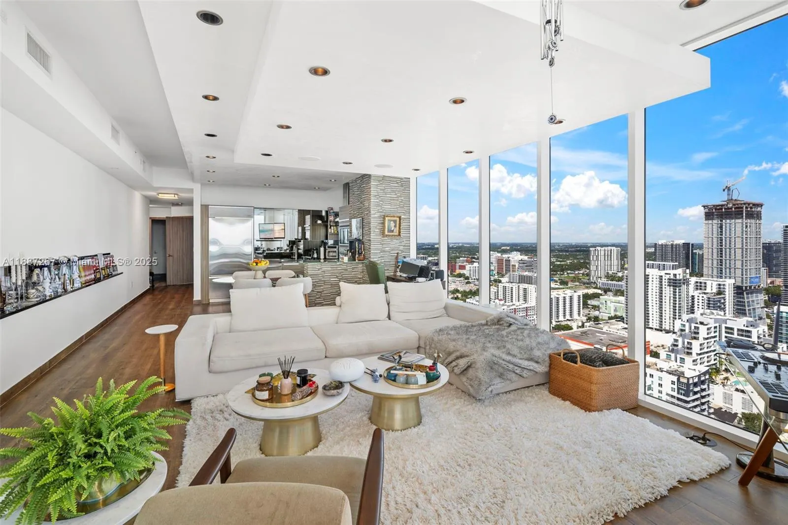 2020 N Bayshore Dr, #3501