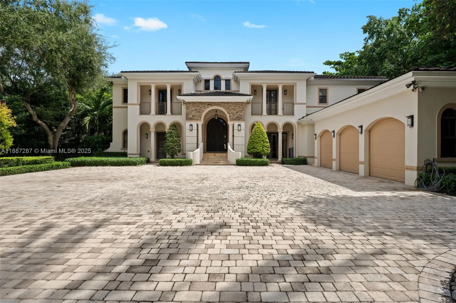 9601 SW 60 CT