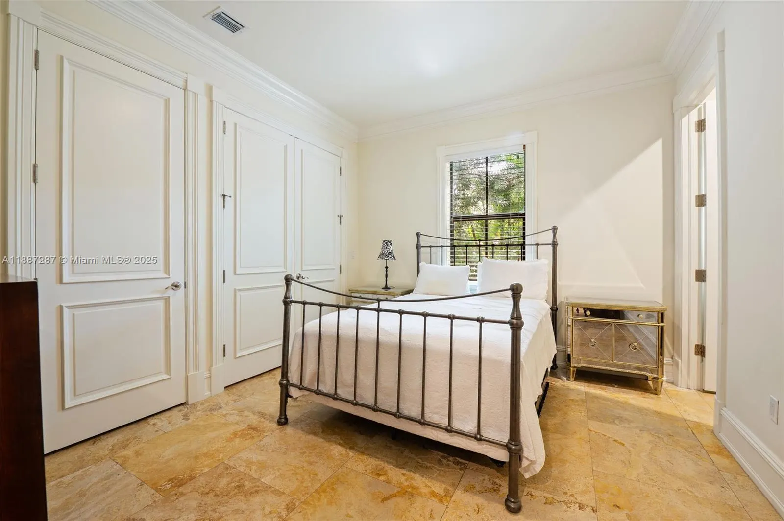 9601 SW 60 CT