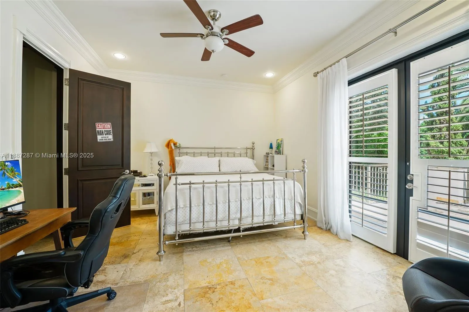 9601 SW 60 CT