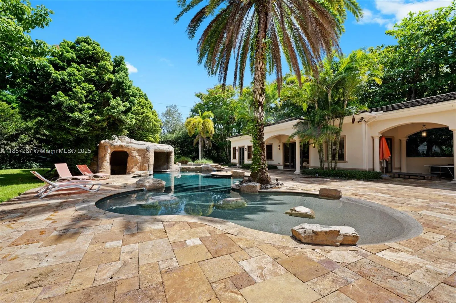 9601 SW 60 CT