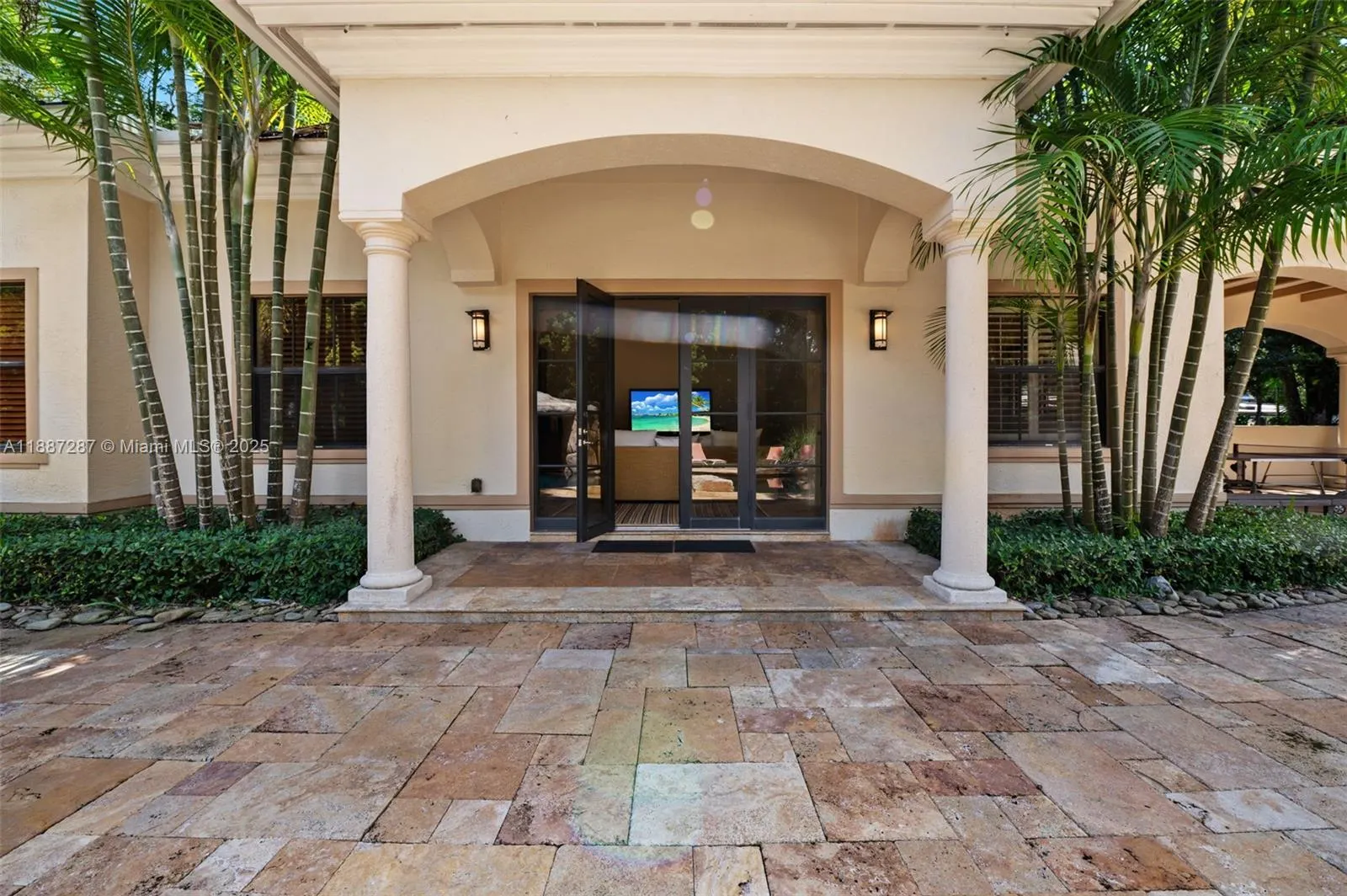 9601 SW 60 CT