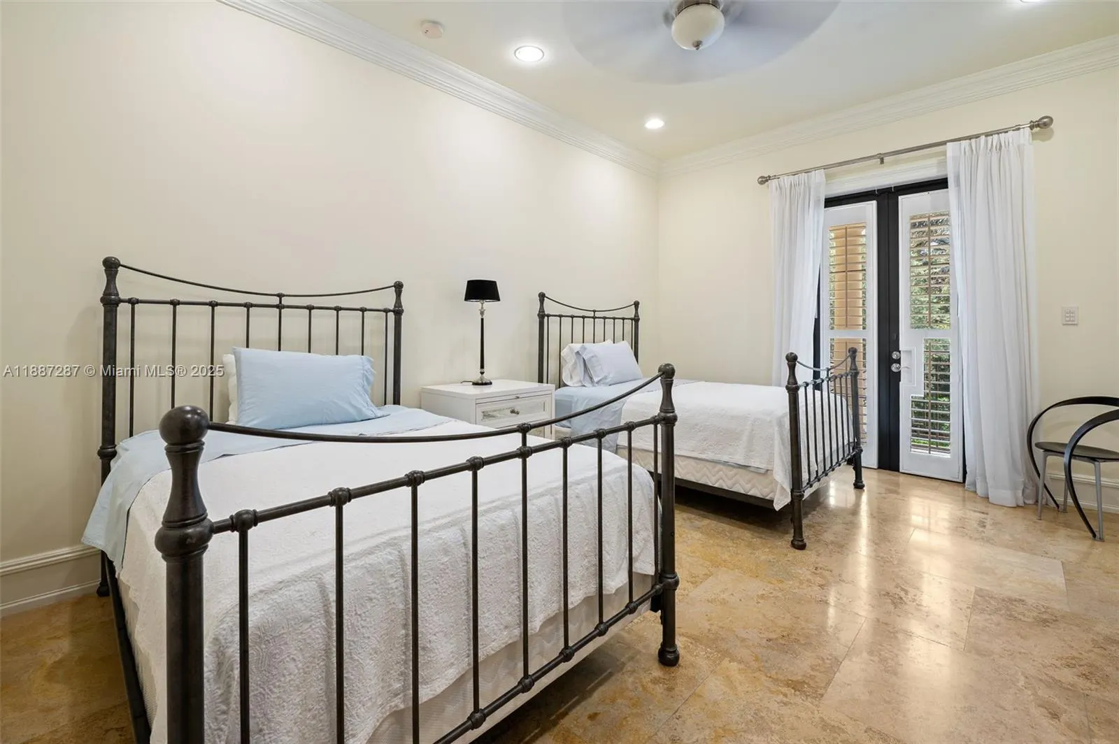9601 SW 60 CT
