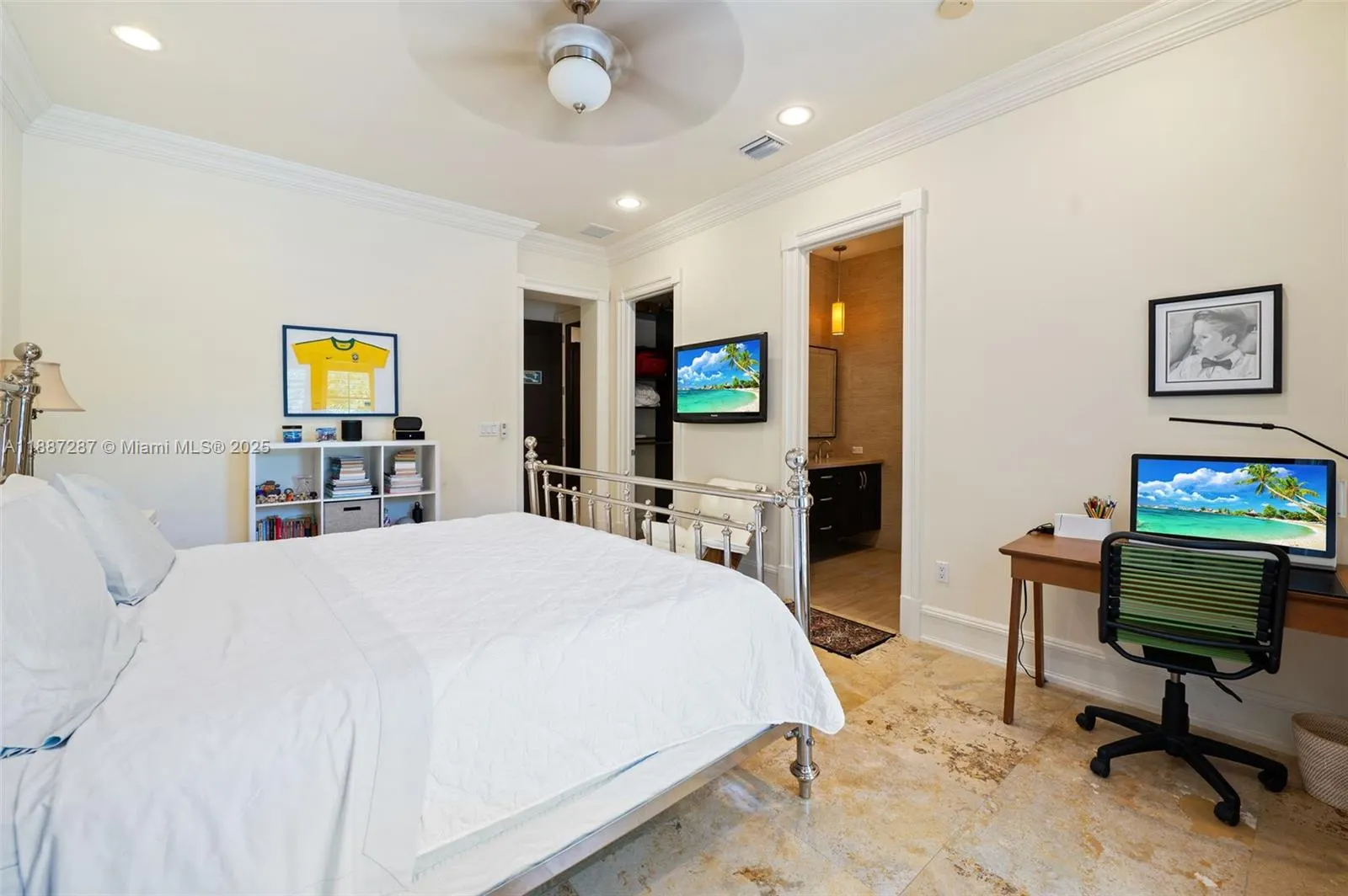 9601 SW 60 CT