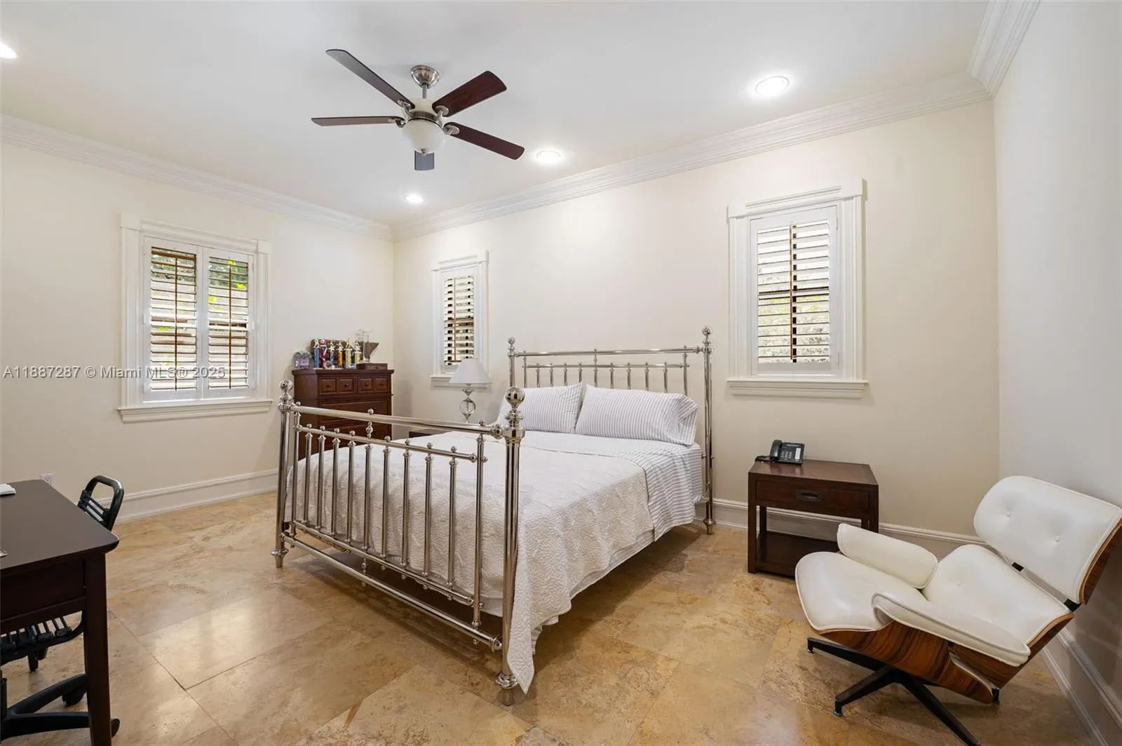 9601 SW 60 CT