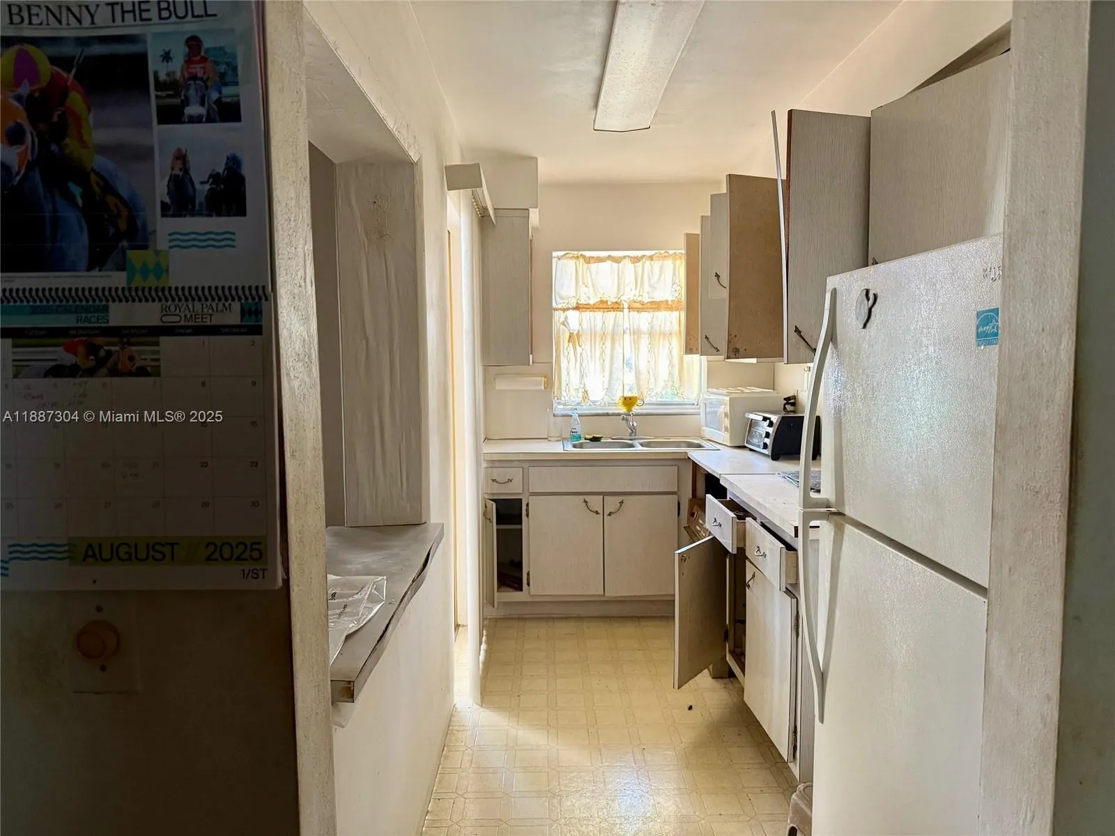 160 NE 8th Ave, #25A