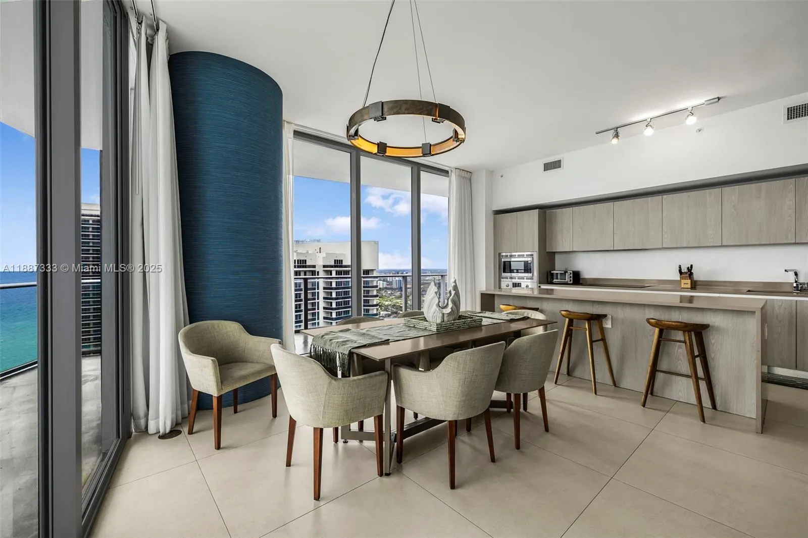4111 S Ocean Dr, #LPH1