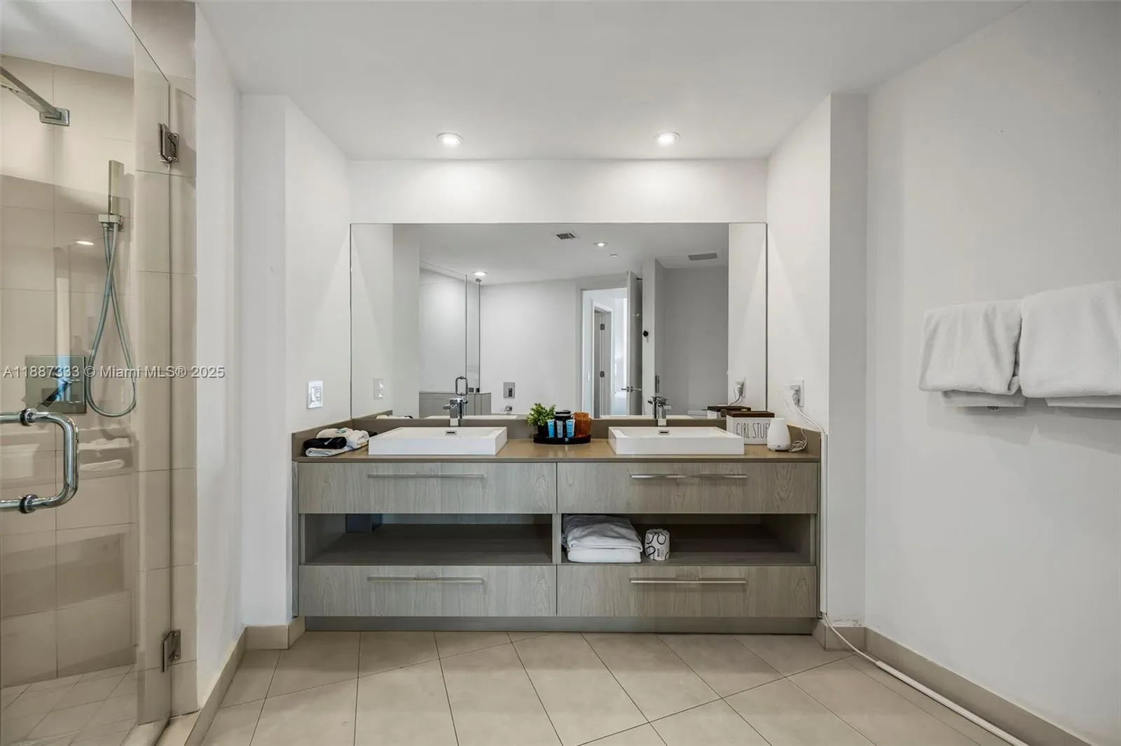 4111 S Ocean Dr, #LPH1