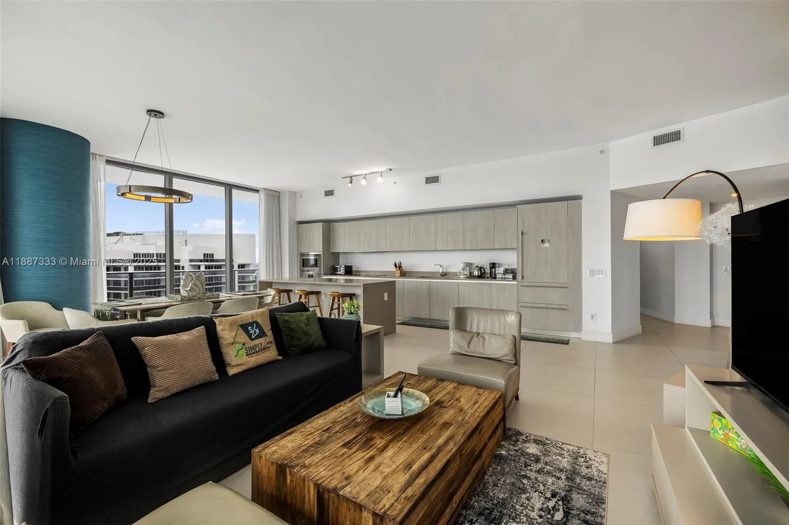 4111 S Ocean Dr, #LPH1