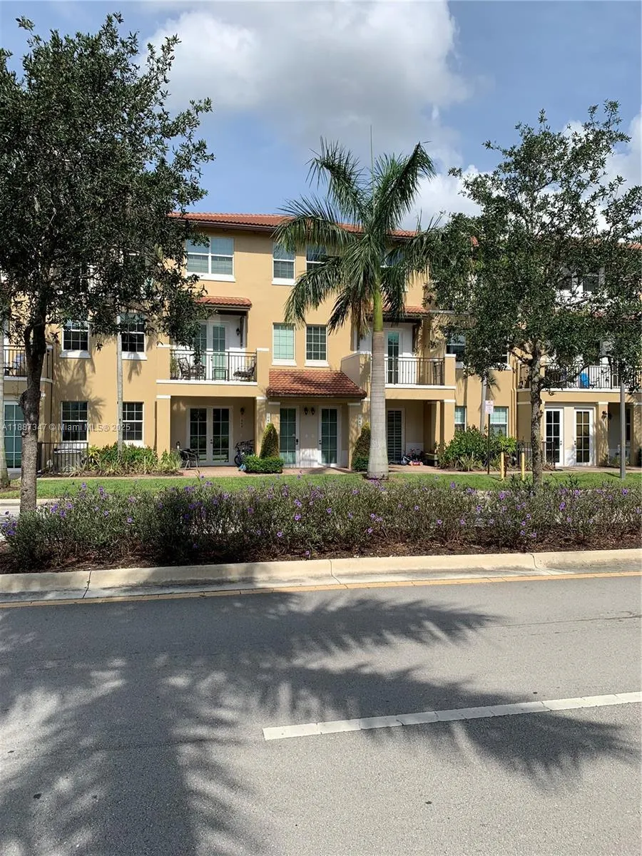 1044 SW 147th Ave, #10105