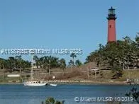 203 N Moccasin Trl N