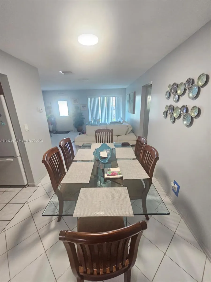 5010 NW 51st Ct