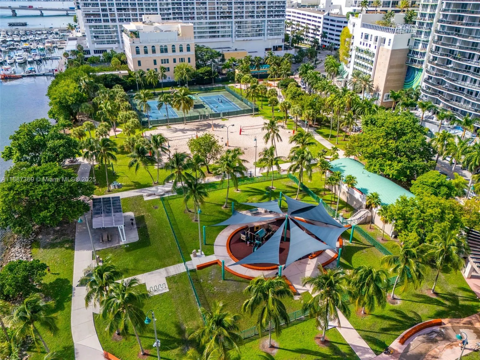2020 N Bayshore Dr, #3501