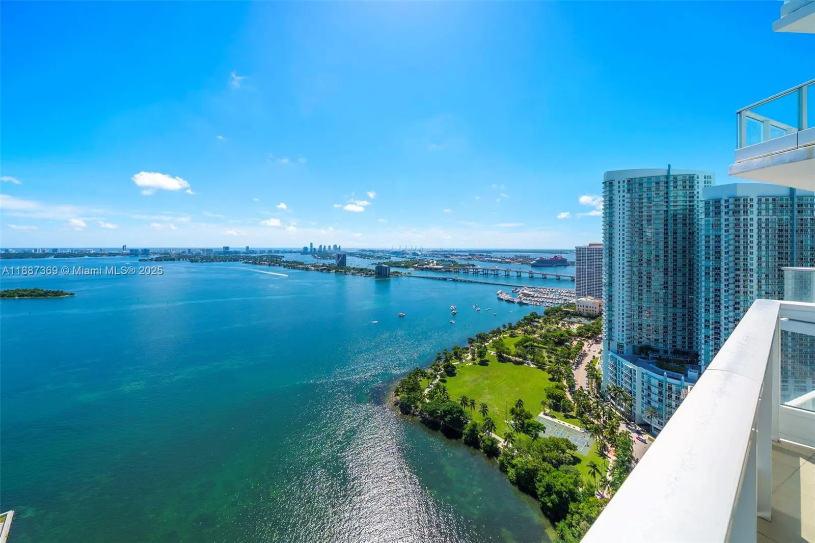 2020 N Bayshore Dr, #3501
