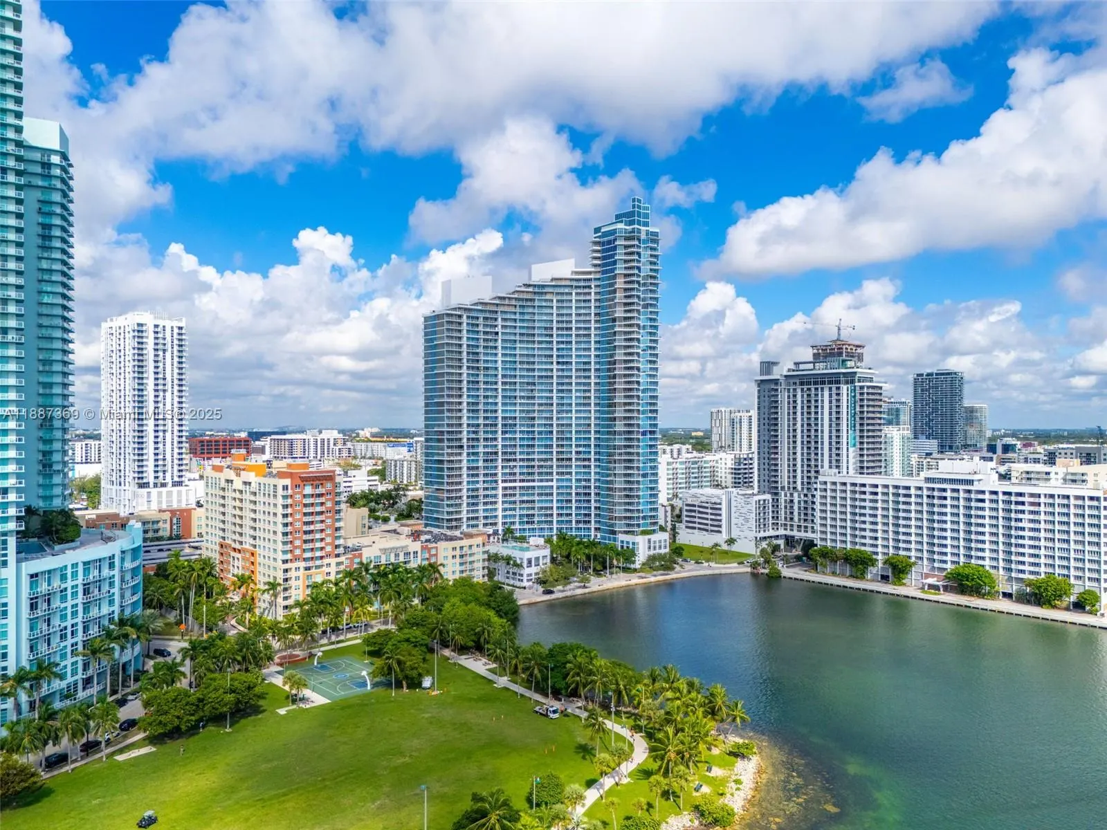 2020 N Bayshore Dr, #3501