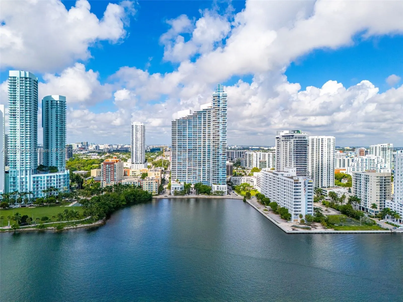 2020 N Bayshore Dr, #3501