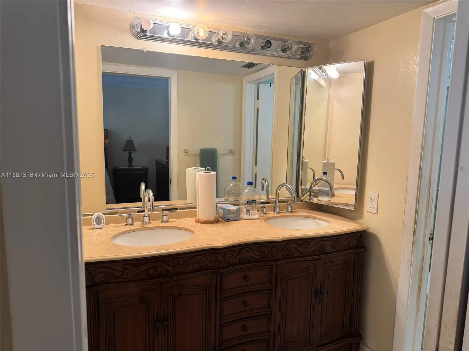 4960 E Sabal Palm Blvd, #203