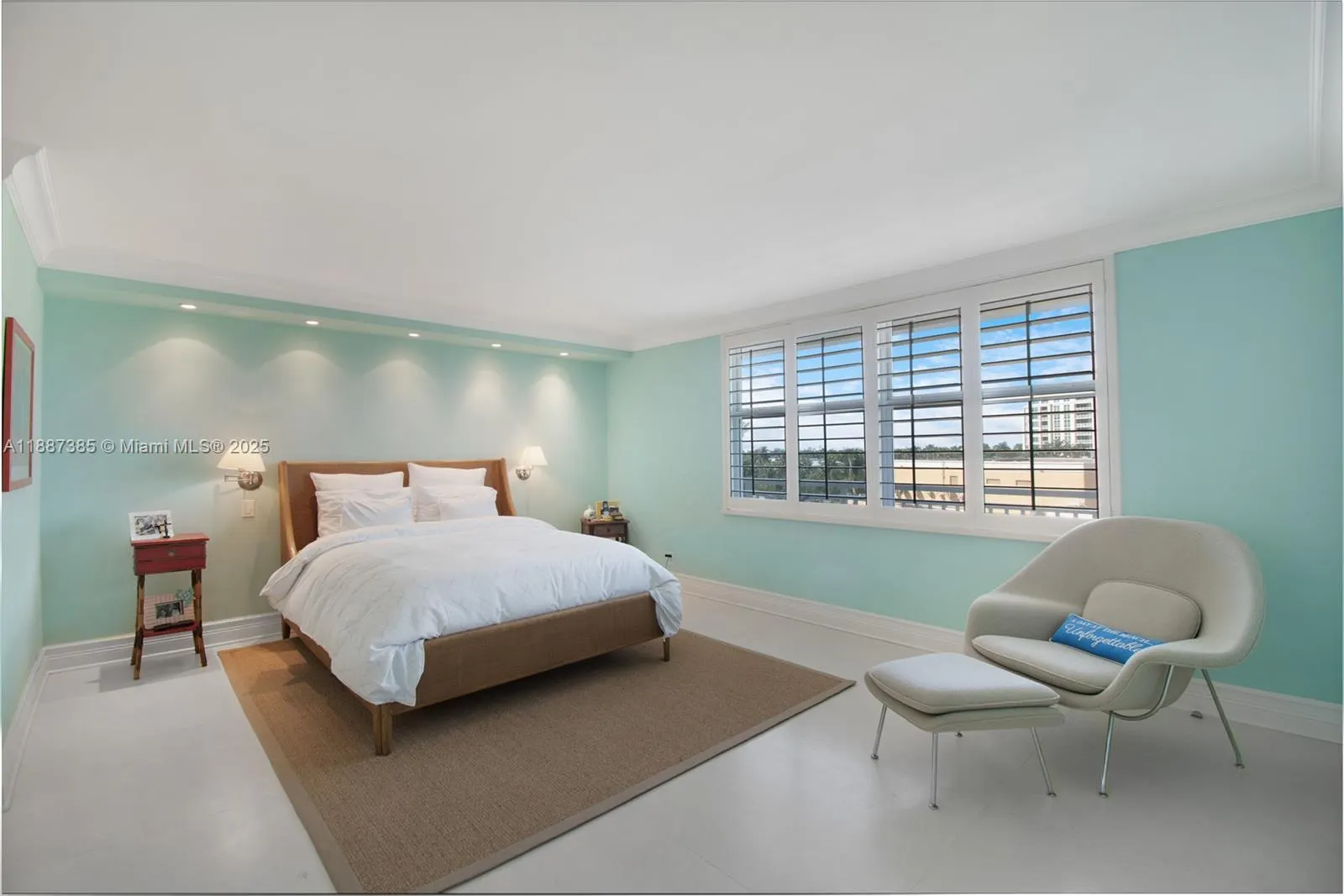 613 Ocean Dr, #6D