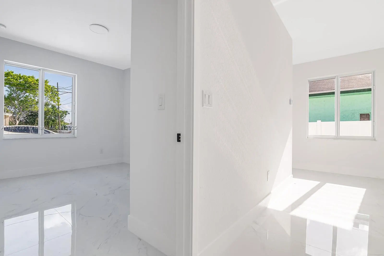 706 SW 7th St